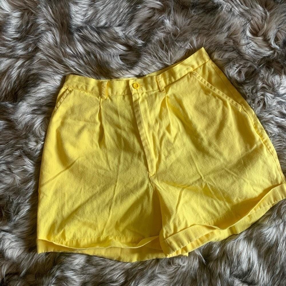 Contrasts‎ Pleated vintage 90s preppy Women Yellow High Waist Cotton shorts
